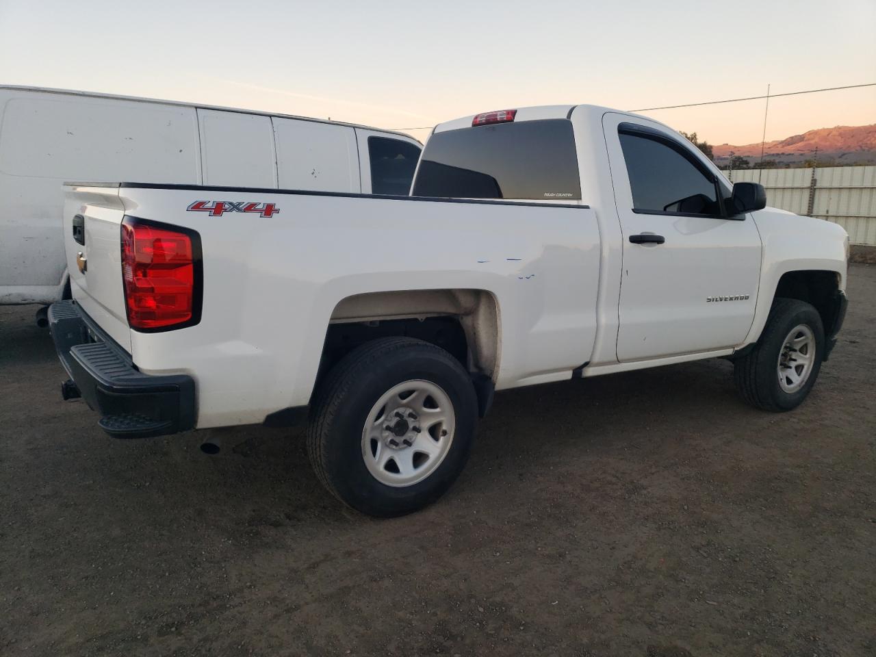 Изображение 3 2016 CHEVROLET SILVERADO K1500 2016 с VIN 1GCNKNEH0GZ312126