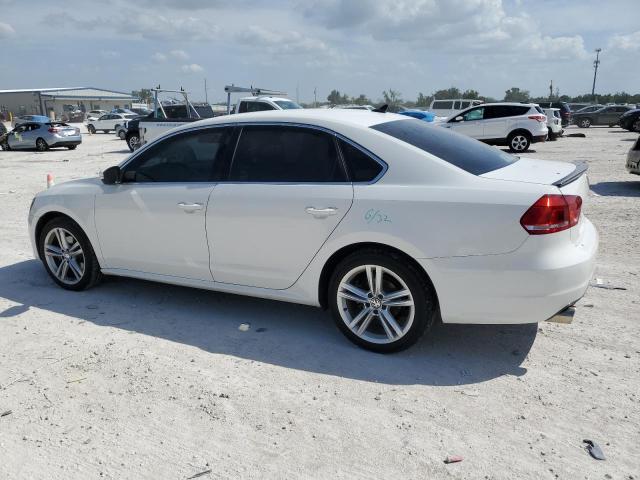 Image 2 of 2015 VOLKSWAGEN PASSAT SE 2015 with VIN 1VWBV7A32FC044579