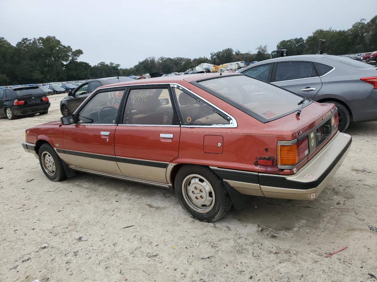 Obraz 2 z 1984 TOYOTA CAMRY LE 1984 z VIN JT2SV16H2E0125174