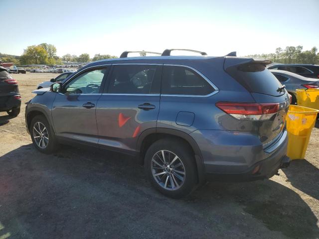 Изображение 2 2019 TOYOTA HIGHLANDER SE 2019 с VIN 5TDJZRFH1KS708964