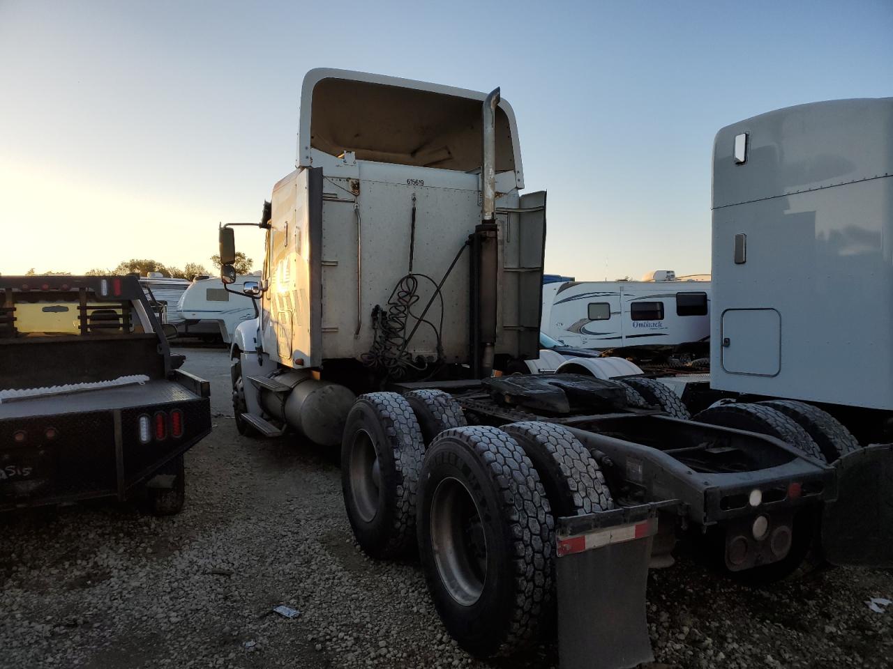 Obraz 3 z 2006 FREIGHTLINER CONVENTIONAL COLUMBIA 2006 z VIN 1FUJA6CK56LW75831