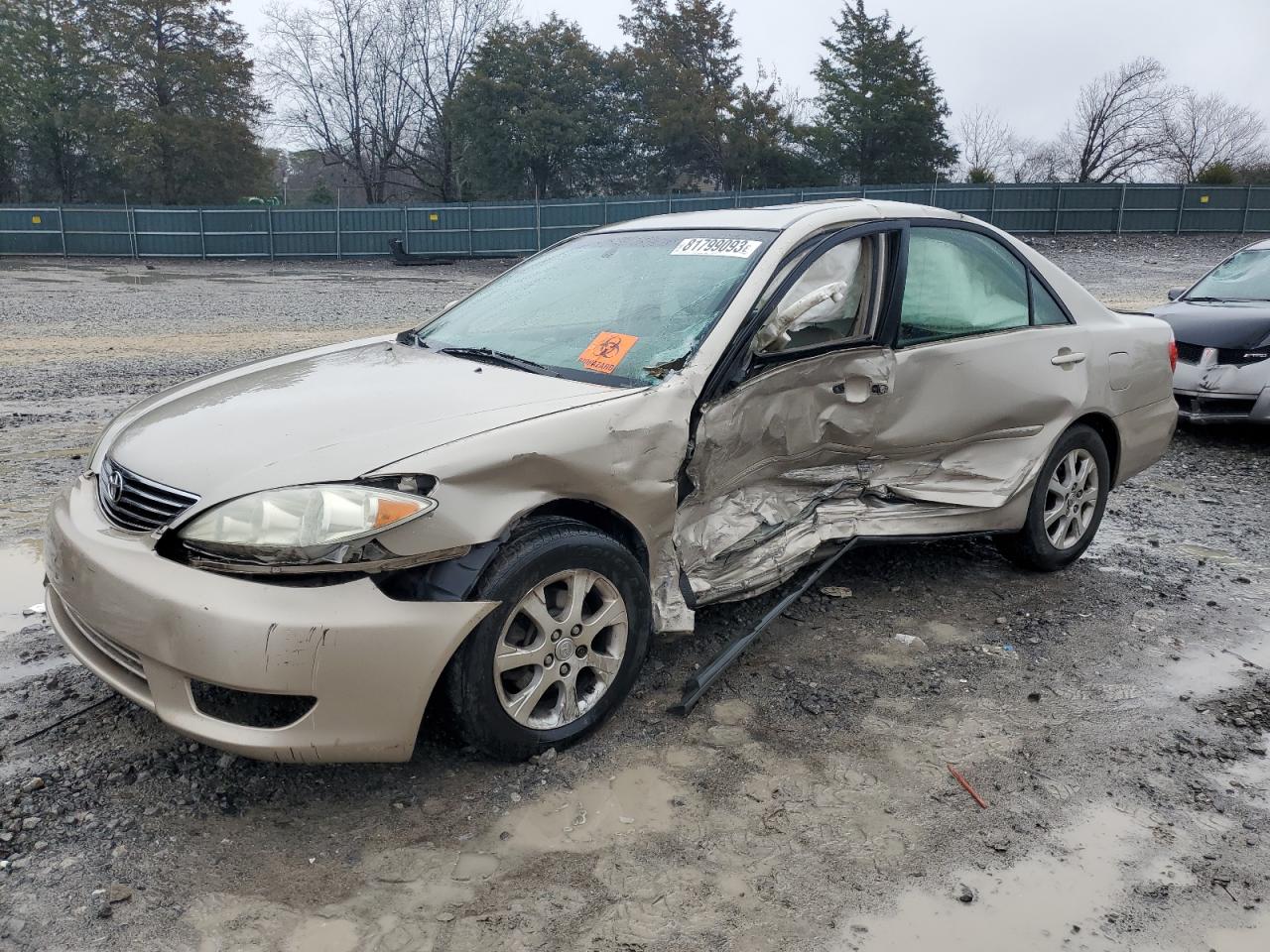 Image 1 of 2005 TOYOTA CAMRY LE 2005 with VIN 4T1BF30K45U614149