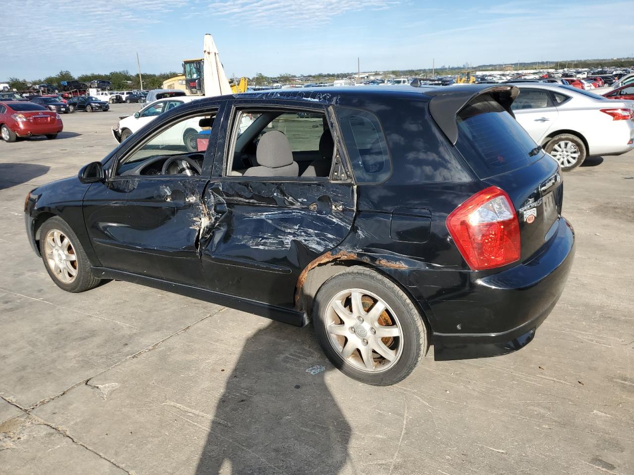 Obraz 2 z 2006 KIA SPECTRA5  2006 z VIN KNAFE161365304921