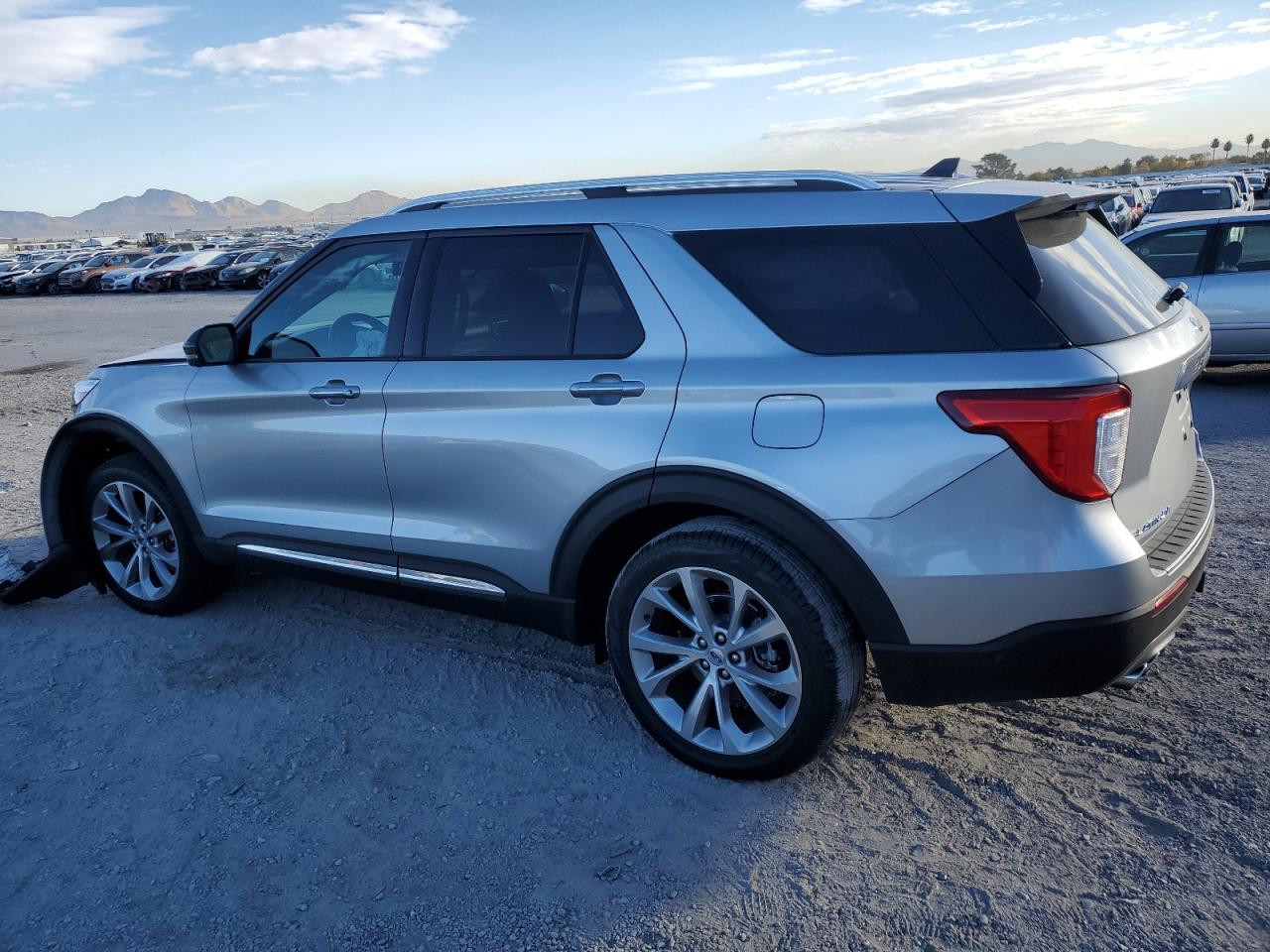 Изображение 2 2021 FORD EXPLORER PLATINUM 2021 с VIN 1FM5K8HC9MGB60528