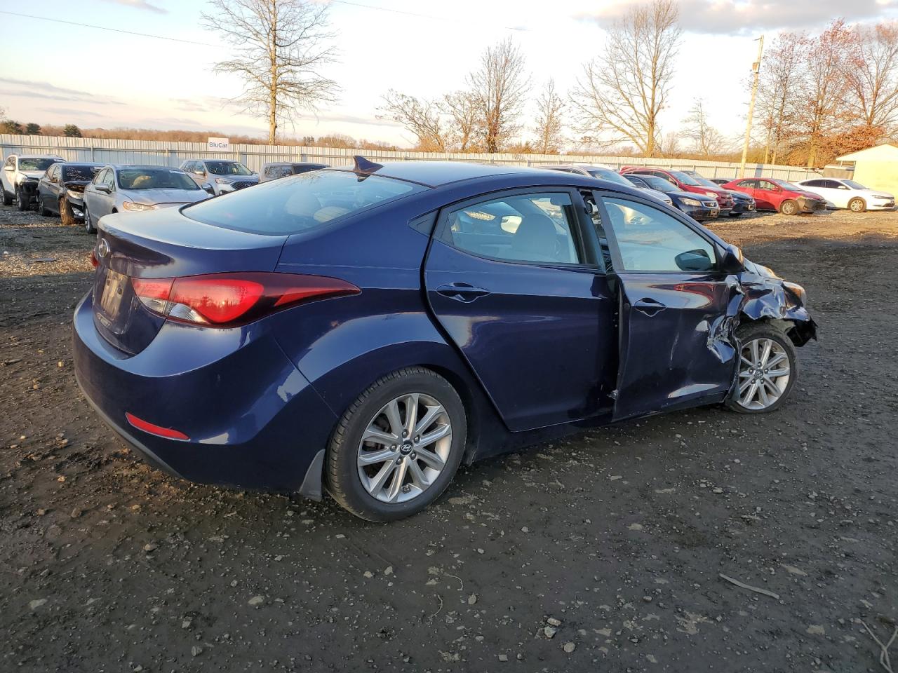 Изображение 3 2014 HYUNDAI ELANTRA SE 2014 с VIN 5NPDH4AE2EH541914