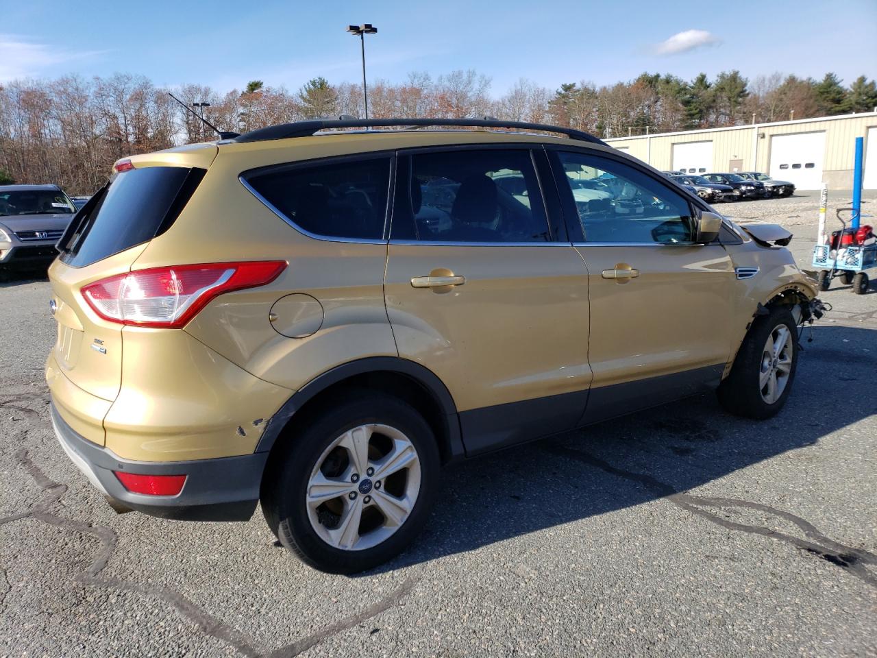 Image 3 of 2015 FORD ESCAPE SE 2015 with VIN 1FMCU9GX0FUC28487