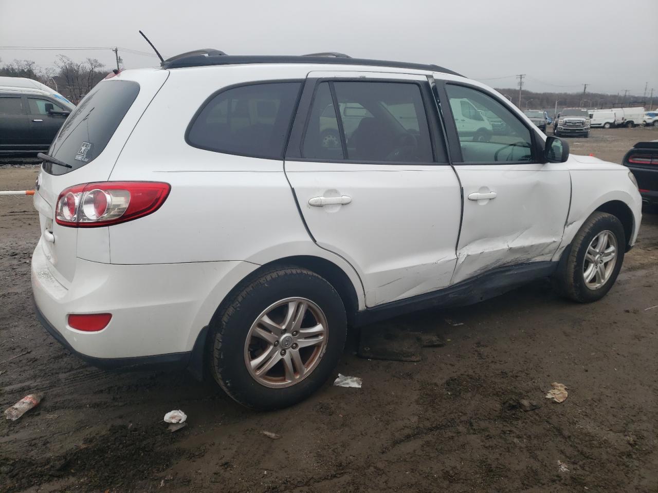 Image 3 of 2012 HYUNDAI SANTA FE GLS 2012 with VIN 5XYZG3AB1CG128413