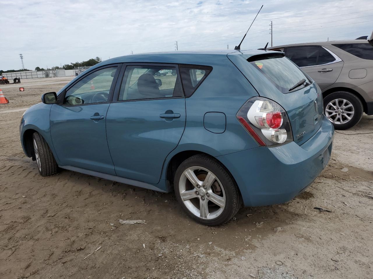 Obraz 2 z 2009 PONTIAC VIBE  2009 z VIN 5Y2SP670X9Z469568