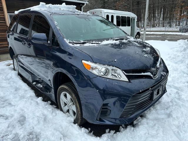 2020 TOYOTA SIENNA LE 2020 image