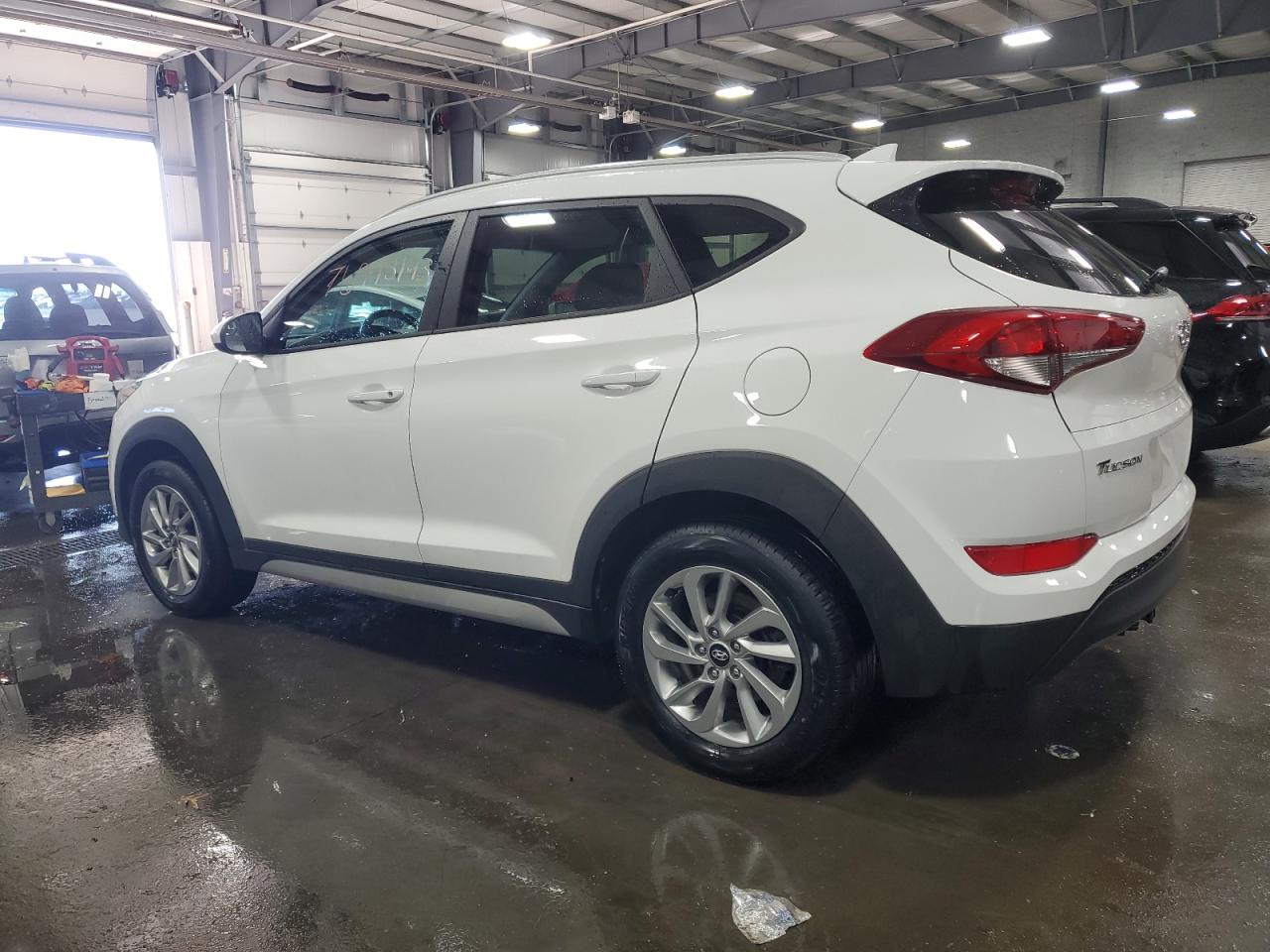 Изображение 2 2018 HYUNDAI TUCSON SEL 2018 с VIN KM8J3CA49JU778785