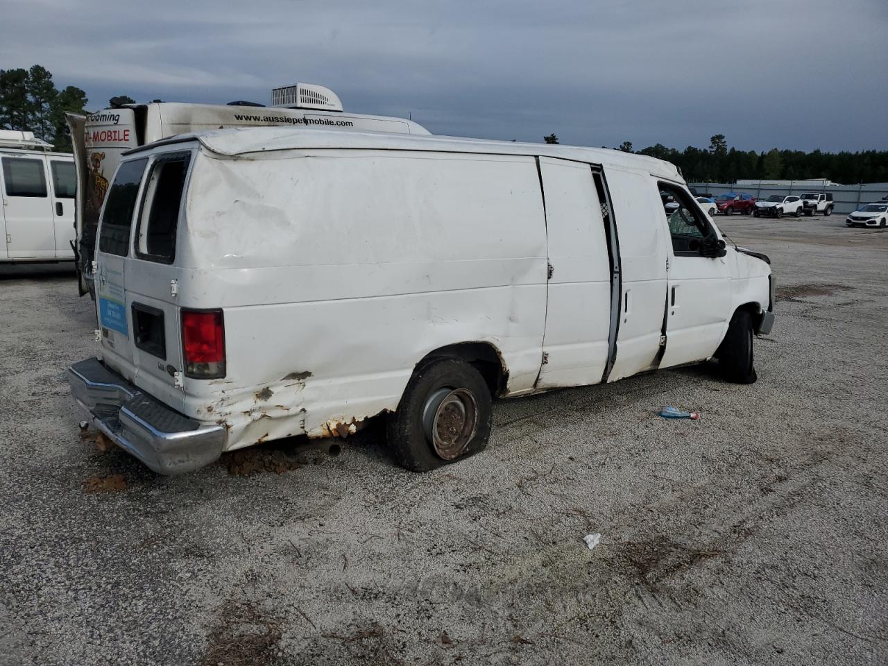 Image 3 of 2011 FORD ECONOLINE E250 VAN 2011 with VIN 1FTNS2EL6BDA81242