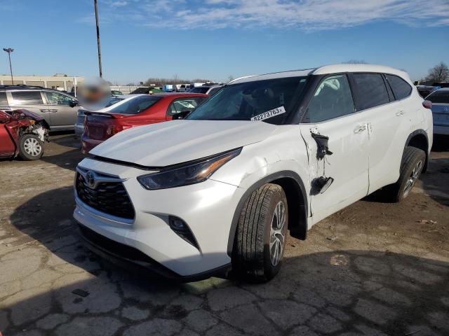 Изображение 2022 TOYOTA HIGHLANDER XLE 2022