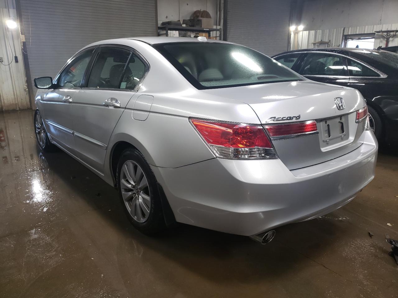 Image 2 of 2011 HONDA ACCORD EXL 2011 with VIN 1HGCP3F82BA000622