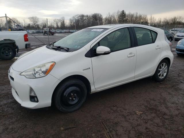 Obraz 1 z 2013 TOYOTA PRIUS C  2013 z VIN JTDKDTB31D1040884