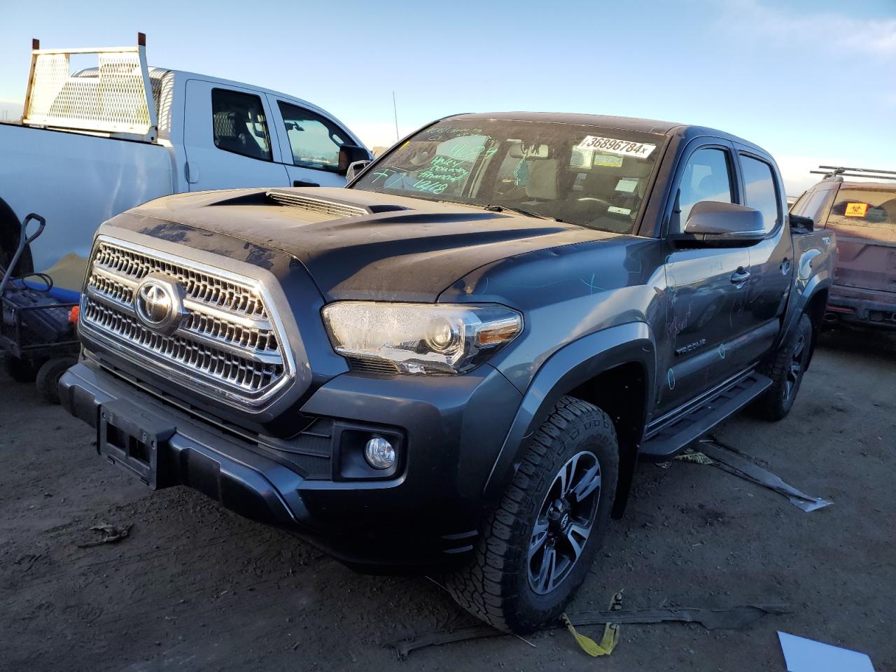Image 1 of 2017 TOYOTA TACOMA DOUBLE CAB 2017 with VIN 3TMCZ5AN6HM057029