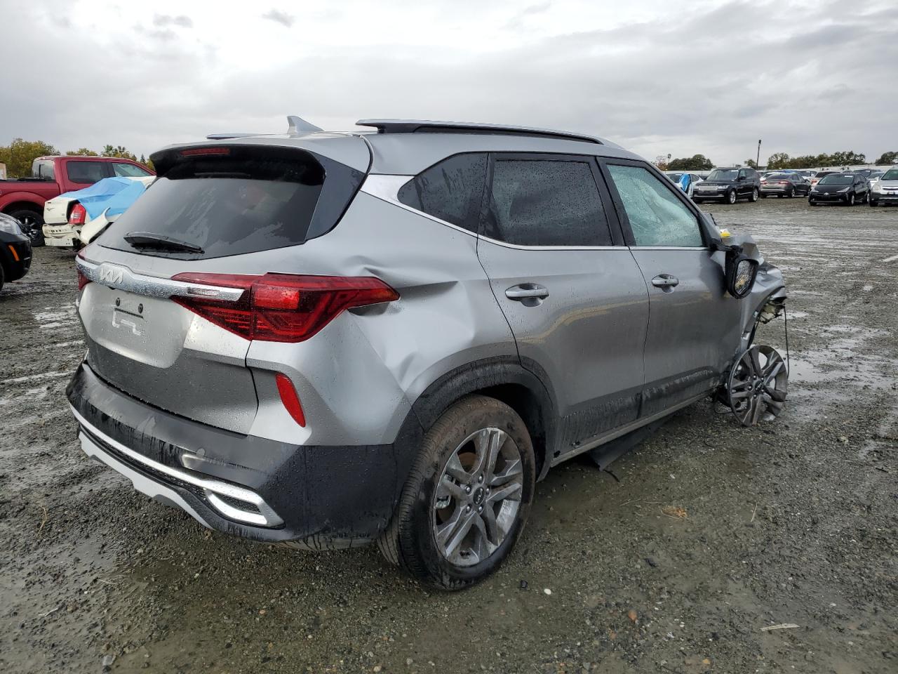 Изображение 3 2023 KIA SELTOS S 2023 с VIN KNDEU2AA0P7466090