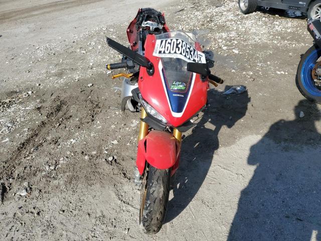 Image 2 of 2017 HONDA CBR1000 SP 2017 with VIN JH2SC7779HK000145