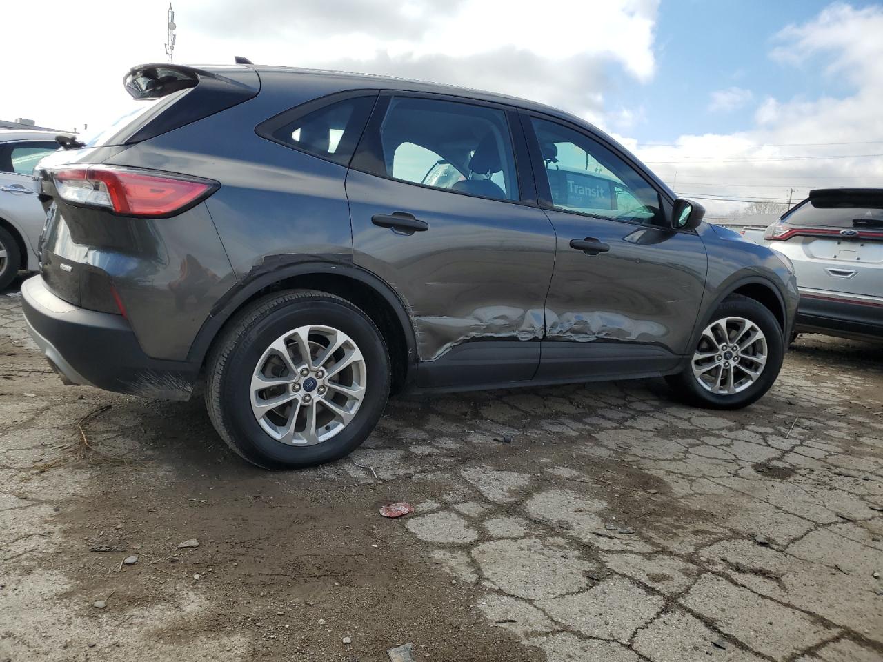 Obraz 3 z 2020 FORD ESCAPE S 2020 z VIN 1FMCU0F65LUA22050