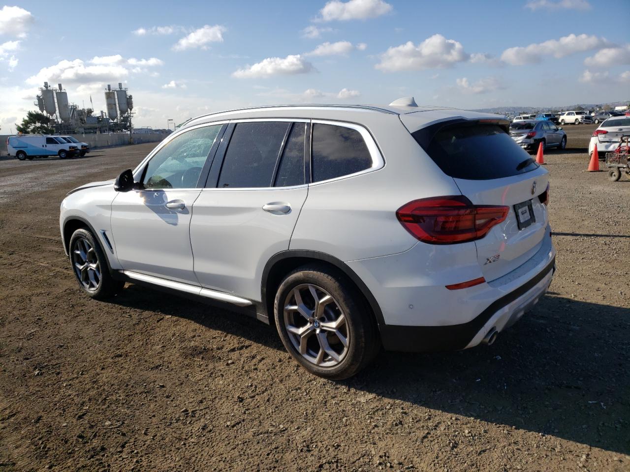 Obraz 2 z 2021 BMW X3 SDRIVE30I 2021 z VIN 5UXTY3C04M9H83328