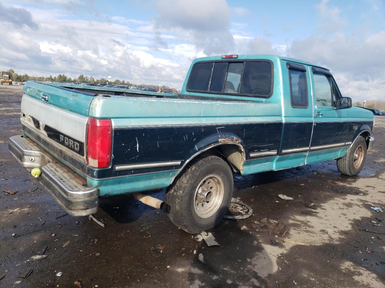 Image 3 of 1994 FORD F150  1994 with VIN 1FTEX15Y3RKA72785