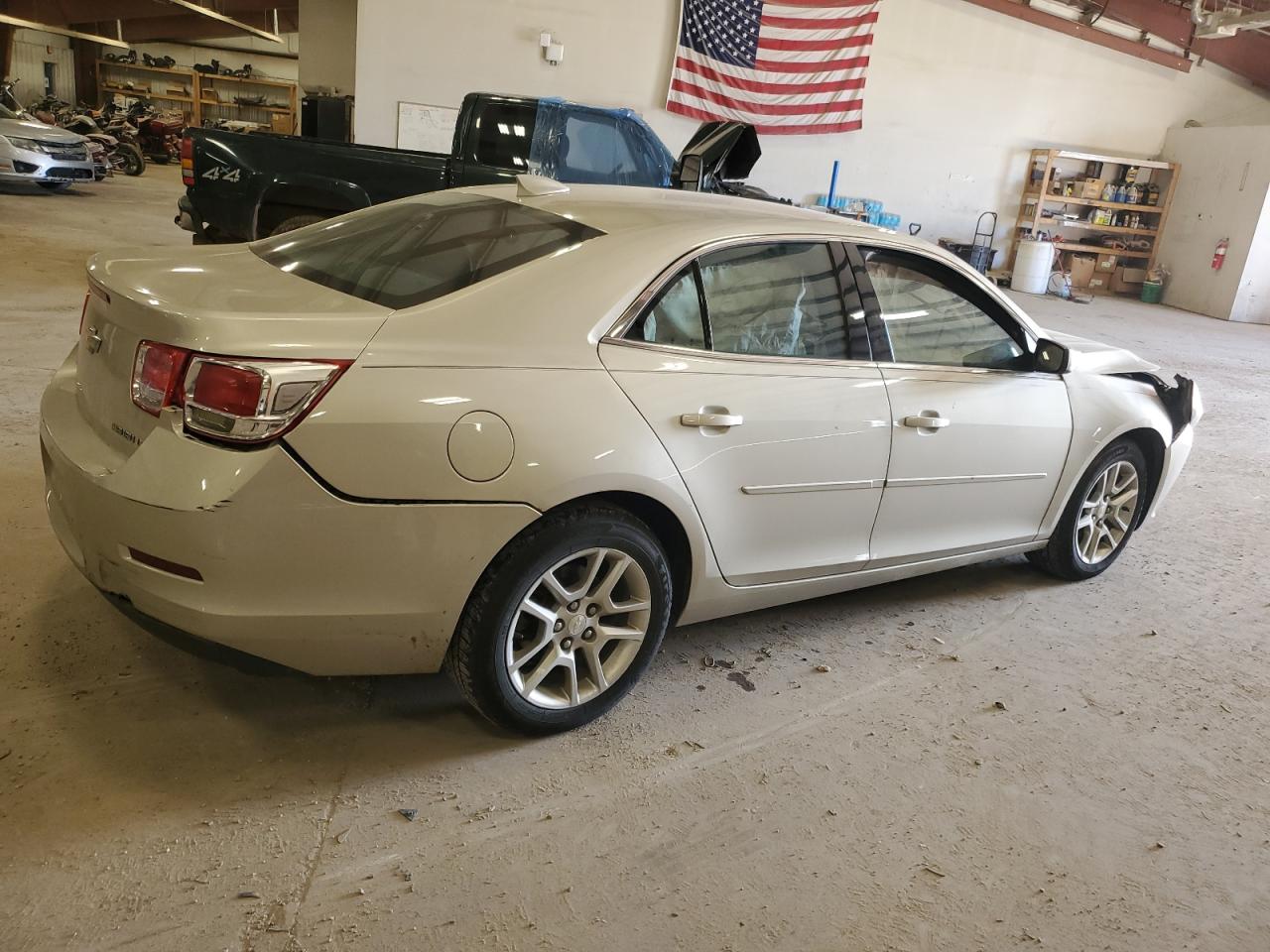 Image 3 of 2015 CHEVROLET MALIBU 1LT 2015 with VIN 1G11C5SL0FF103823