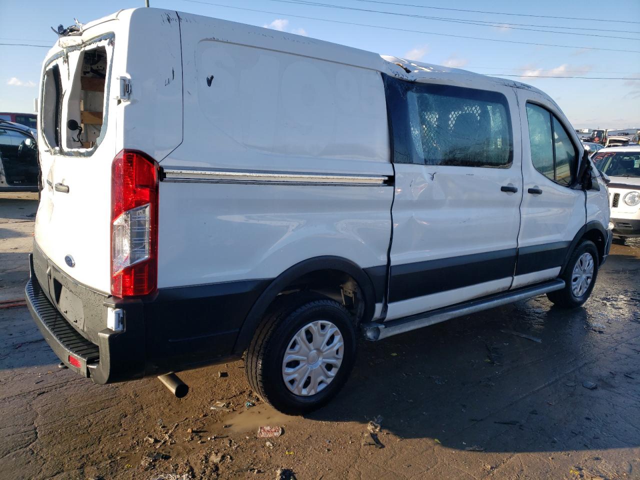 Изображение 3 2023 FORD TRANSIT T-250 2023 с VIN 1FTBR1Y83PKA85753