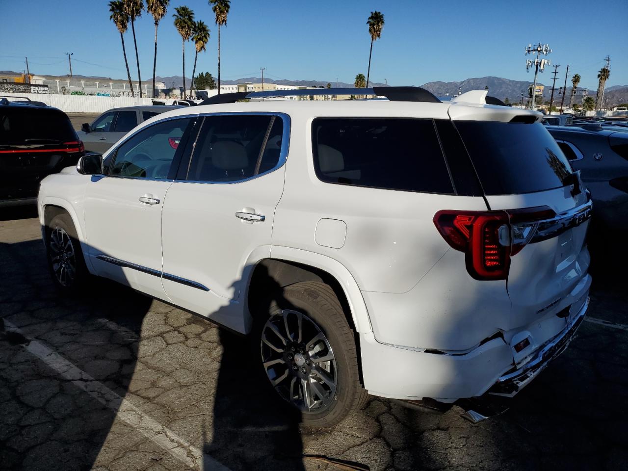 Изображение 2 2023 GMC ACADIA DENALI 2023 с VIN 1GKKNPL43PZ233091