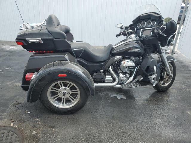 Image 1 of 2015 HARLEY-DAVIDSON FLHTCUTG TRI GLIDE ULTRA 2015 with VIN 1HD1MAL1XFB853357
