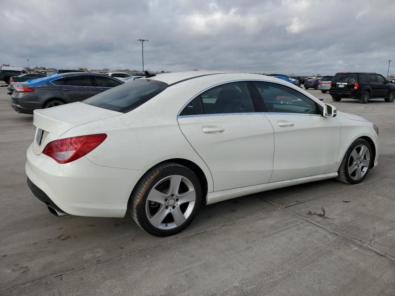 Изображение 3 2015 MERCEDES-BENZ CLA 250 2015 с VIN WDDSJ4EB8FN210502