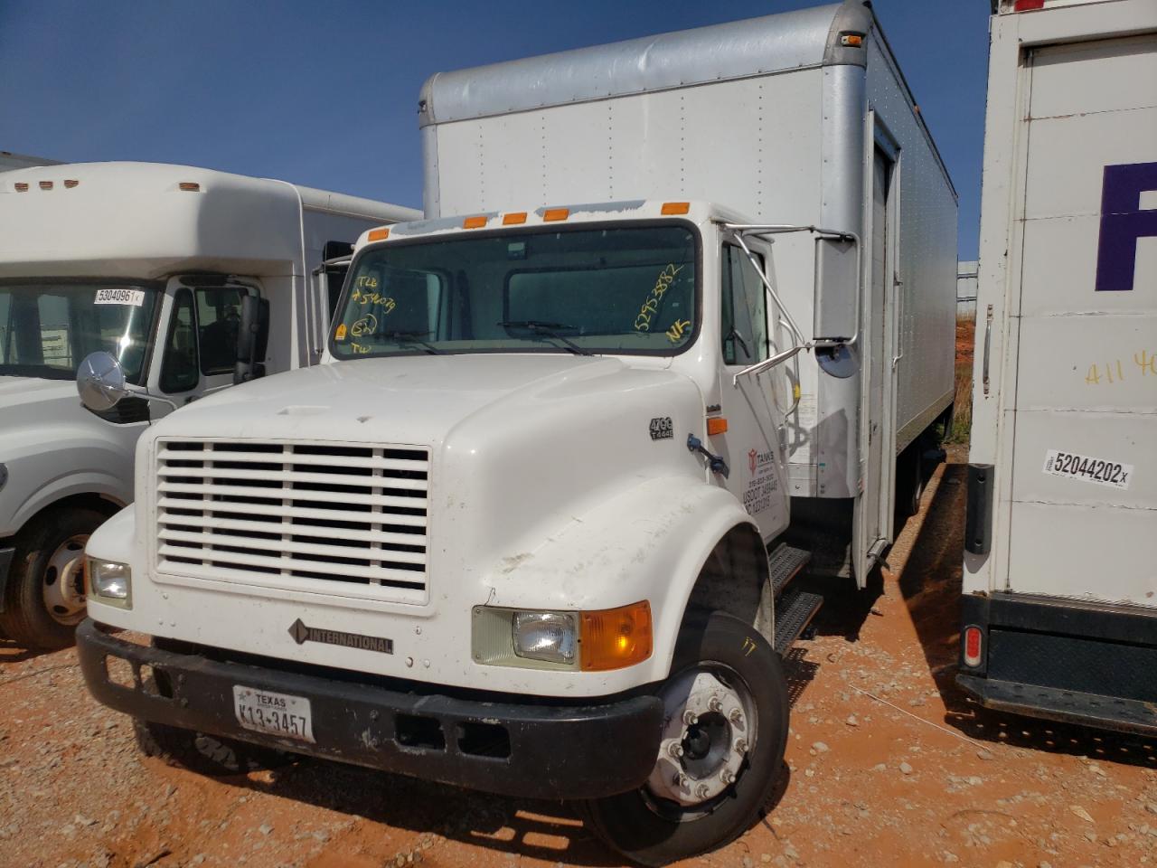 Image 2 of 2002 INTERNATIONAL 4000 4700 2002 with VIN 1HTSLABM92H546079