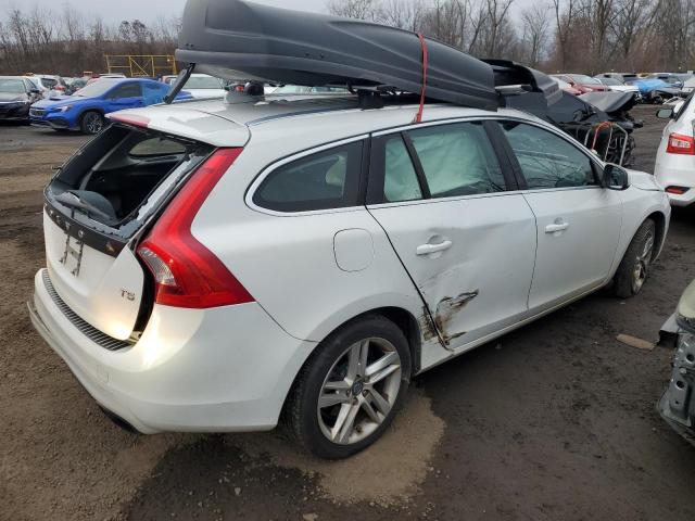 Obraz 3 z 2015 VOLVO V60 PREMIER 2015 z VIN YV140MEB6F1198163