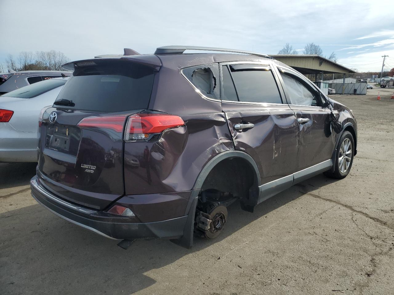Image 3 of 2018 TOYOTA RAV4 LIMITED 2018 with VIN 2T3DFREV5JW765226