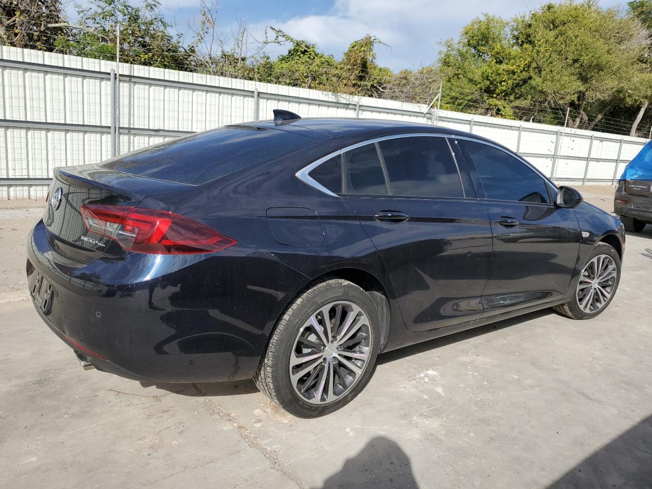 Изображение 3 2020 BUICK REGAL ESSENCE 2020 с VIN W04GP6SX1L1016756