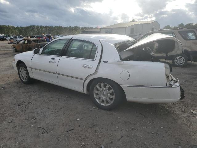 Obraz 2 z 2008 LINCOLN TOWN CAR SIGNATURE LIMITED 2008 z VIN 2LNHM82W98X655791