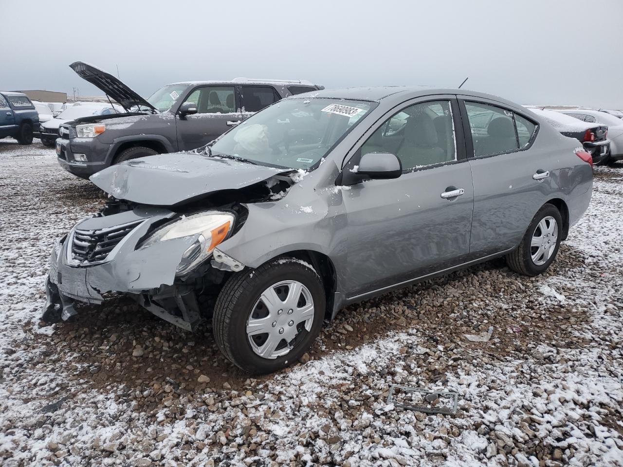 Obraz 1 z 2012 NISSAN VERSA S 2012 z VIN 3N1CN7AP8CL854084