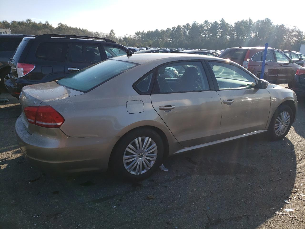 Obraz 3 z 2015 VOLKSWAGEN PASSAT S 2015 z VIN 1VWAS7A35FC042667