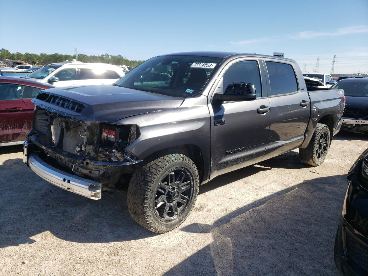 Obraz 1 z Toyota Tundra Crewmax Sr5 2021 z VIN 5TFDY5F1XMX003444