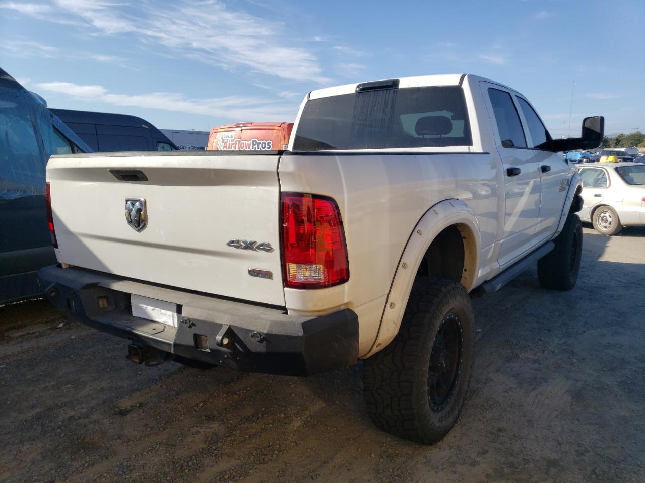 Изображение 3 2017 RAM 2500 ST 2017 с VIN 3C6UR5CLXHG519341