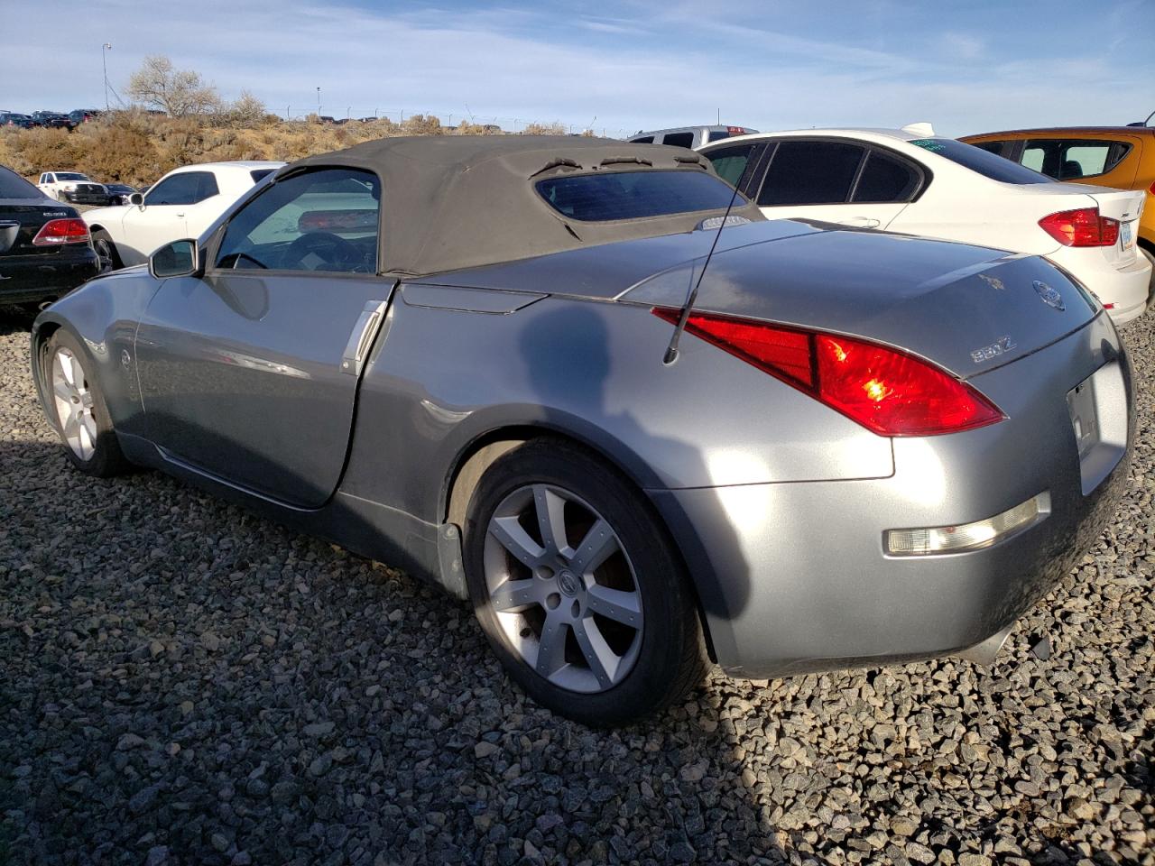 Изображение 2 2004 NISSAN 350Z ROADSTER 2004 с VIN JN1AZ36AX4T010179