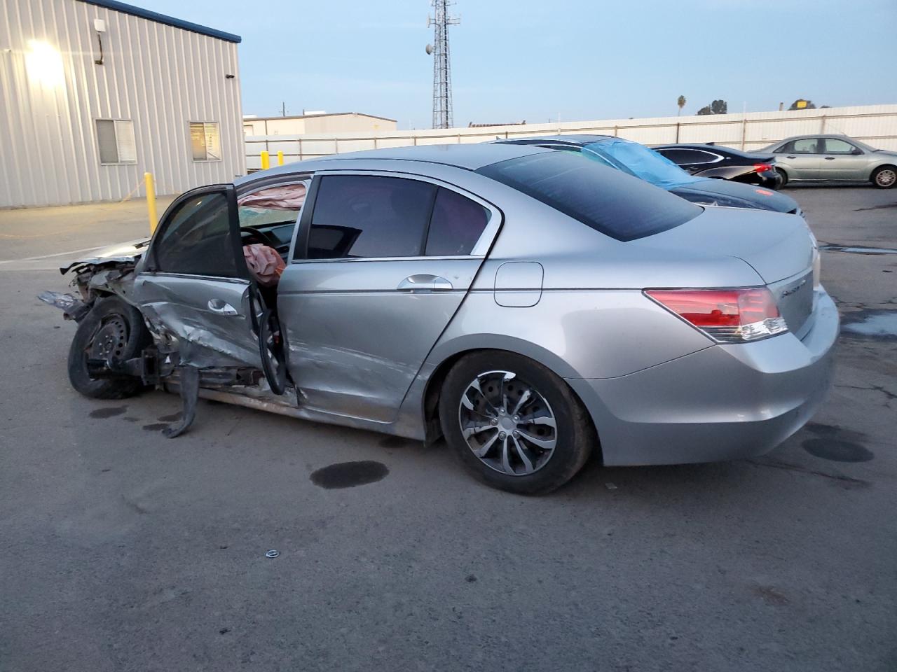 Obraz 2 z 2010 HONDA ACCORD LX 2010 z VIN 1HGCP2F38AA102407