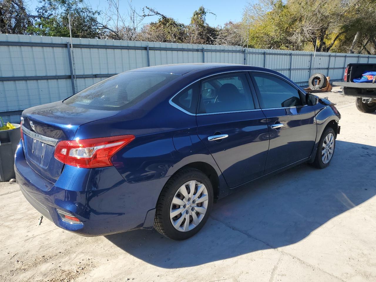 Изображение 3 2019 NISSAN SENTRA S 2019 с VIN 3N1AB7AP7KY250186