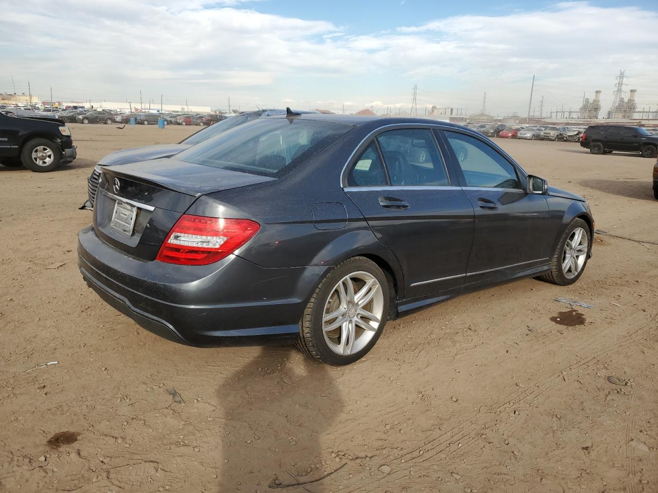 Изображение 3 2014 MERCEDES-BENZ C 250 2014 с VIN WDDGF4HB3ER303518