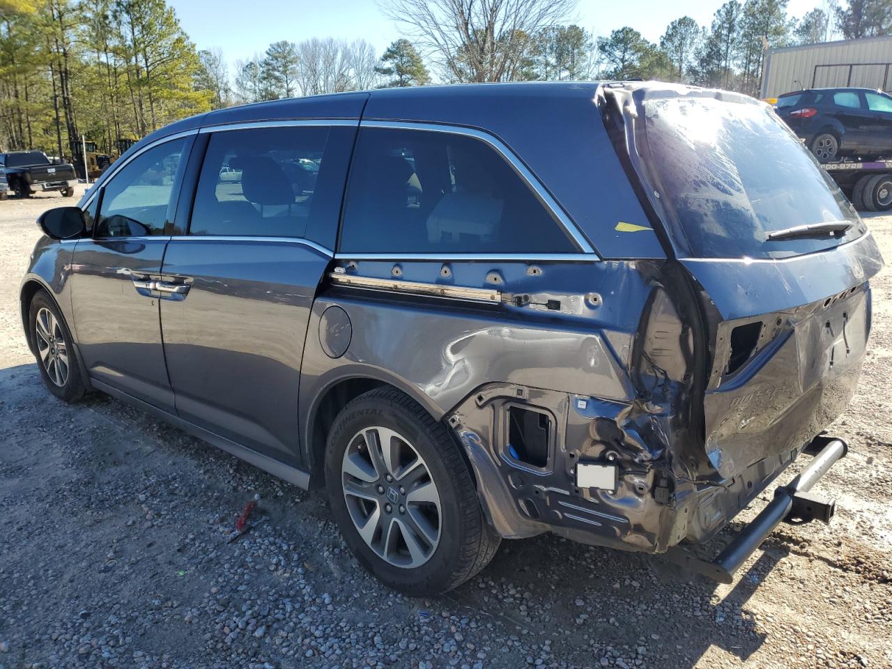 Image 2 of 2015 HONDA ODYSSEY TOURING 2015 with VIN 5FNRL5H95FB072899