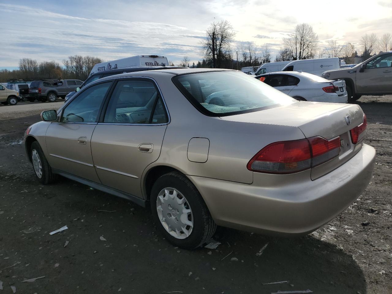 Изображение 2 2002 HONDA ACCORD LX 2002 с VIN 1HGCG56462A119119