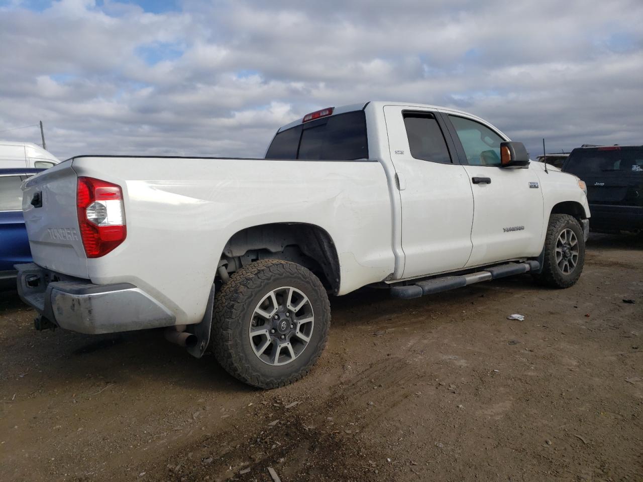 Изображение 3 2014 TOYOTA TUNDRA DOUBLE CAB SR/SR5 2014 с VIN 5TFUW5F18EX380958