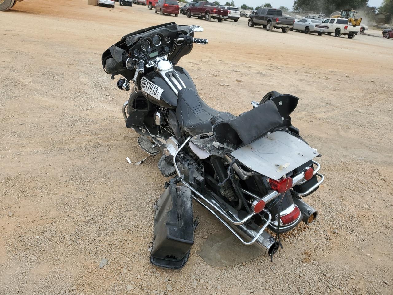 Изображение 3 2011 HARLEY-DAVIDSON FLHTCU  2011 с VIN 1HD1FC419BB673737