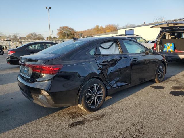 Изображение 3 2023 KIA FORTE LX 2023 с VIN 3KPF24AD1PE506077