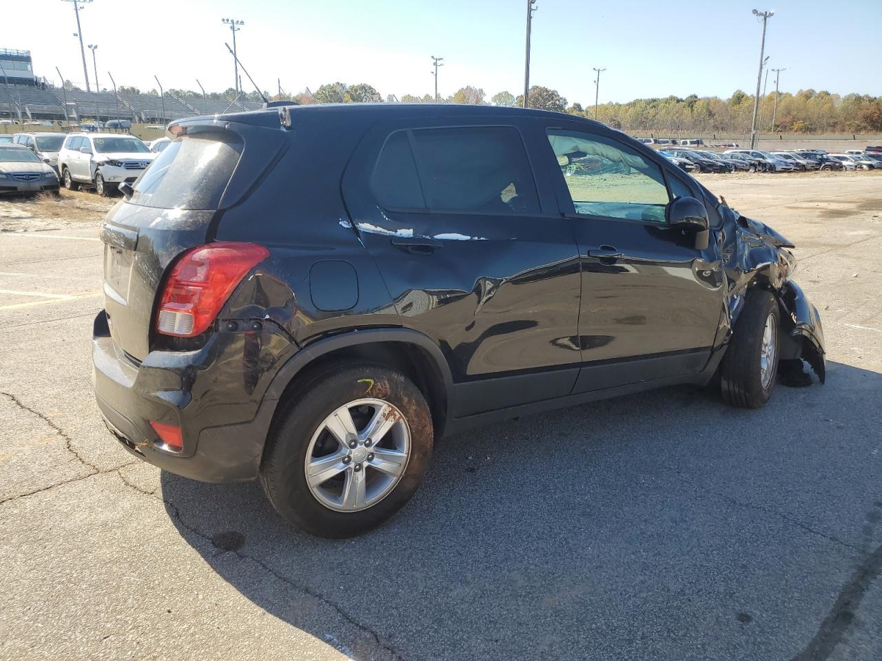 Image 3 of 2020 CHEVROLET TRAX LS 2020 with VIN 3GNCJKSB8LL331315