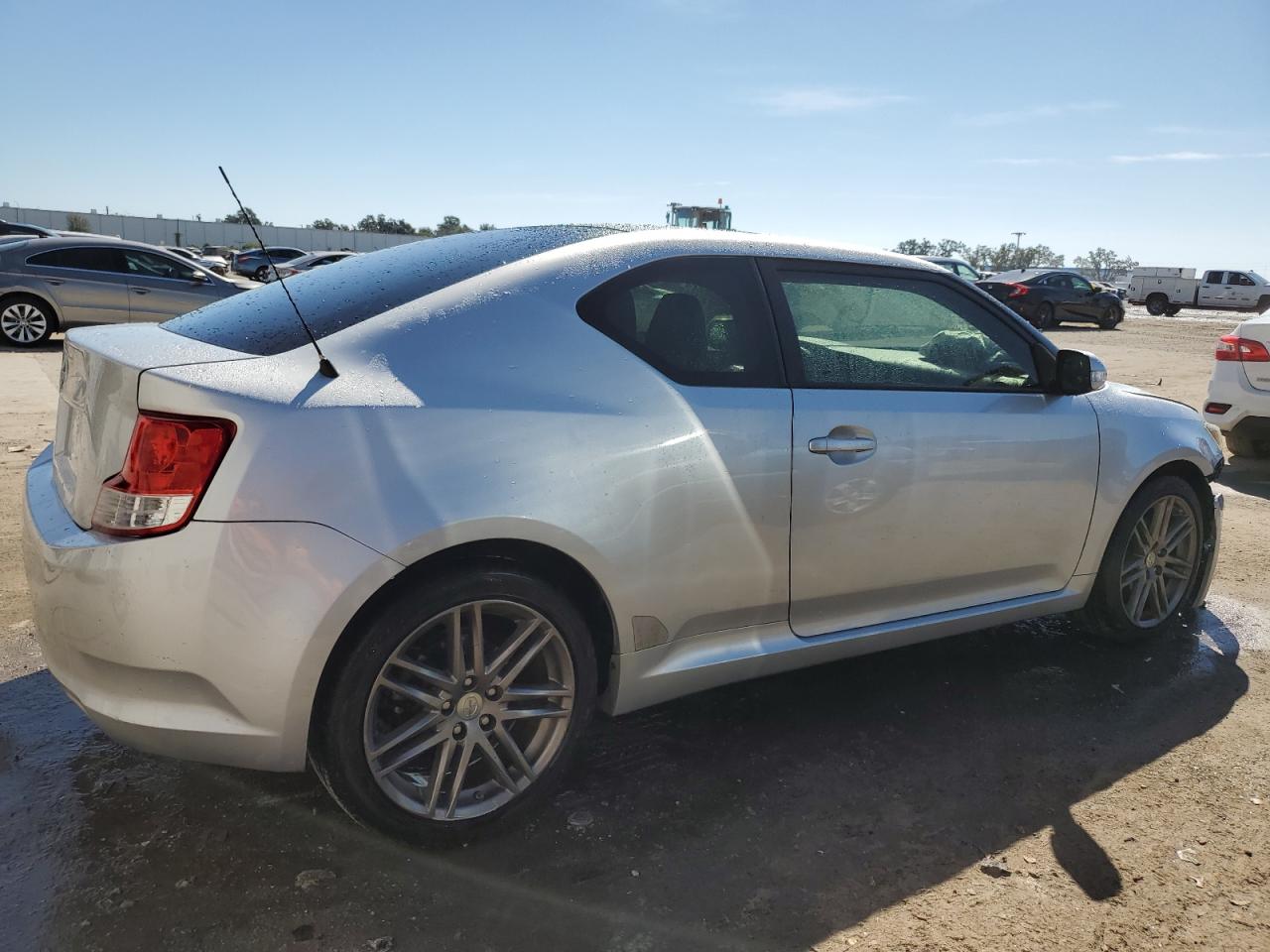 Изображение 3 Toyota Scion Tc 2013 с VIN JTKJF5C78D3065152