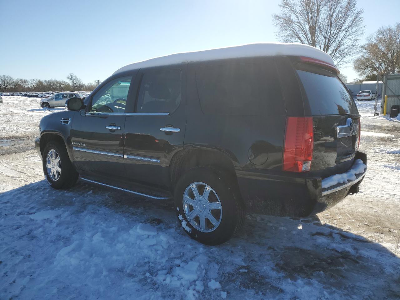 Image 2 of 2008 CADILLAC ESCALADE LUXURY 2008 with VIN 1GYEC63828R236443
